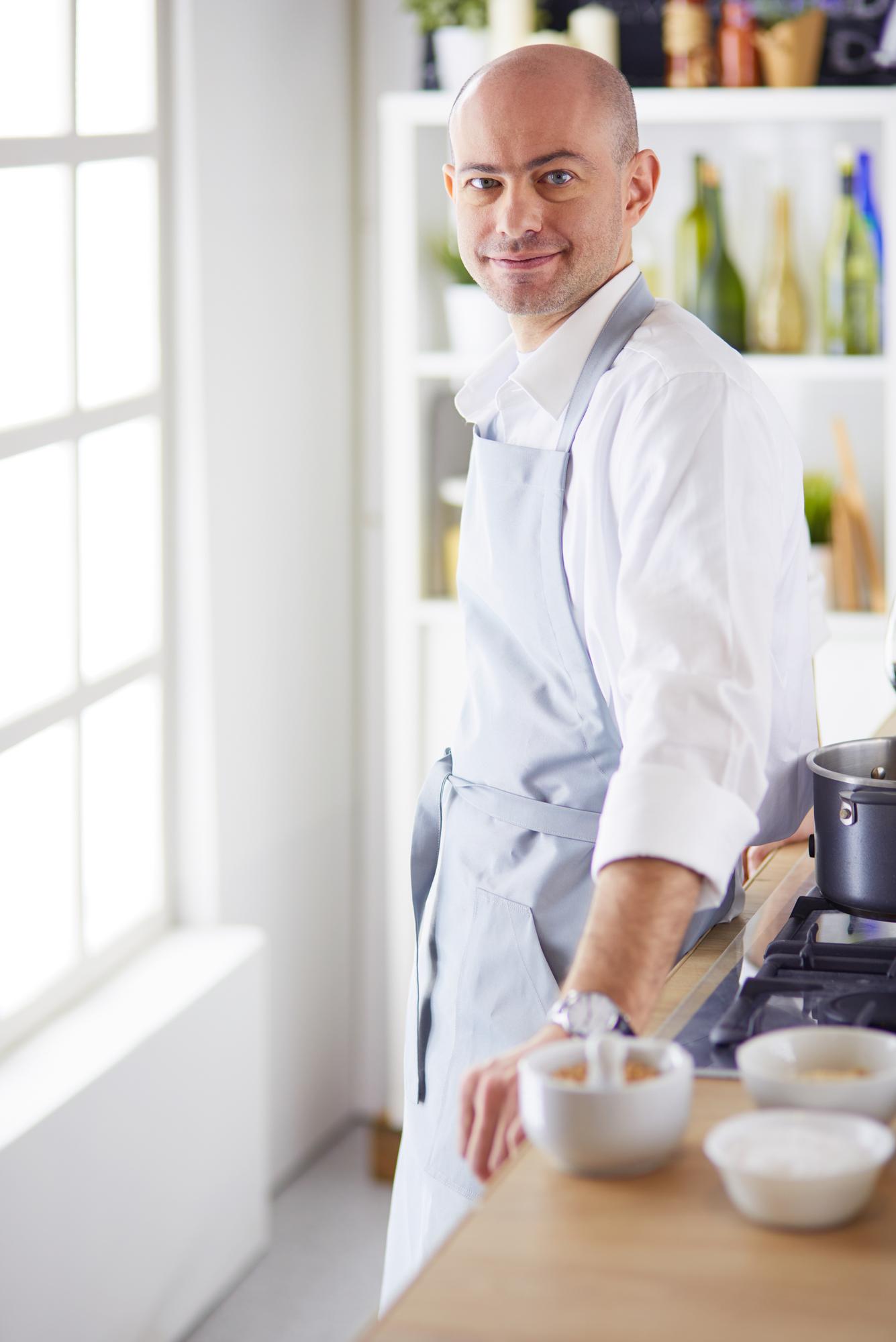 Ritratto del fondatore in cucina